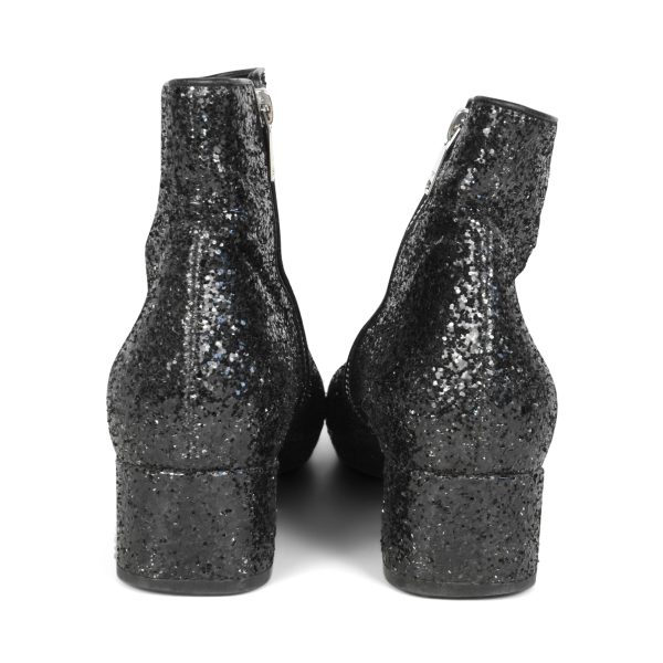 Saint Laurent Ankle Boots - Women s 37 For Sale