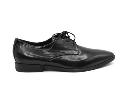 Burberry Oxford Dress Shoes - Women s 39 For Cheap